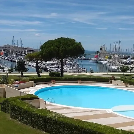 2 Pieces Avec Piscine Pour 4 Personnes - Fr-1-731-116 * Le Grau-du-Roi